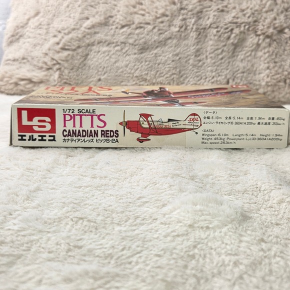 LS 1/72 Scale Pitts S2A Canadian Reds Biplane Model Kit New Open Box - Picture 6 of 12